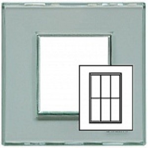 LND4826KR Bticino LivingLight Рамка прямоугольная. 3 3 модуля. цвет Kristall - фото 28559
